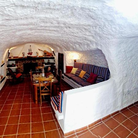 Casa Cueva Cascamorras "Capricho Andaluz" Baza Exteriör bild